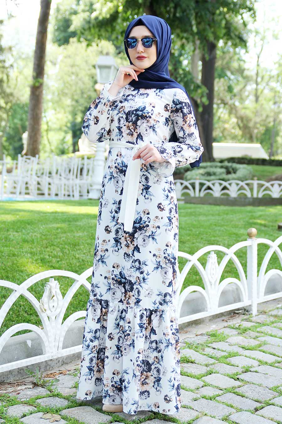 Blue Floral Patterned White Dress With Waist Bow - Buy Abaya Online