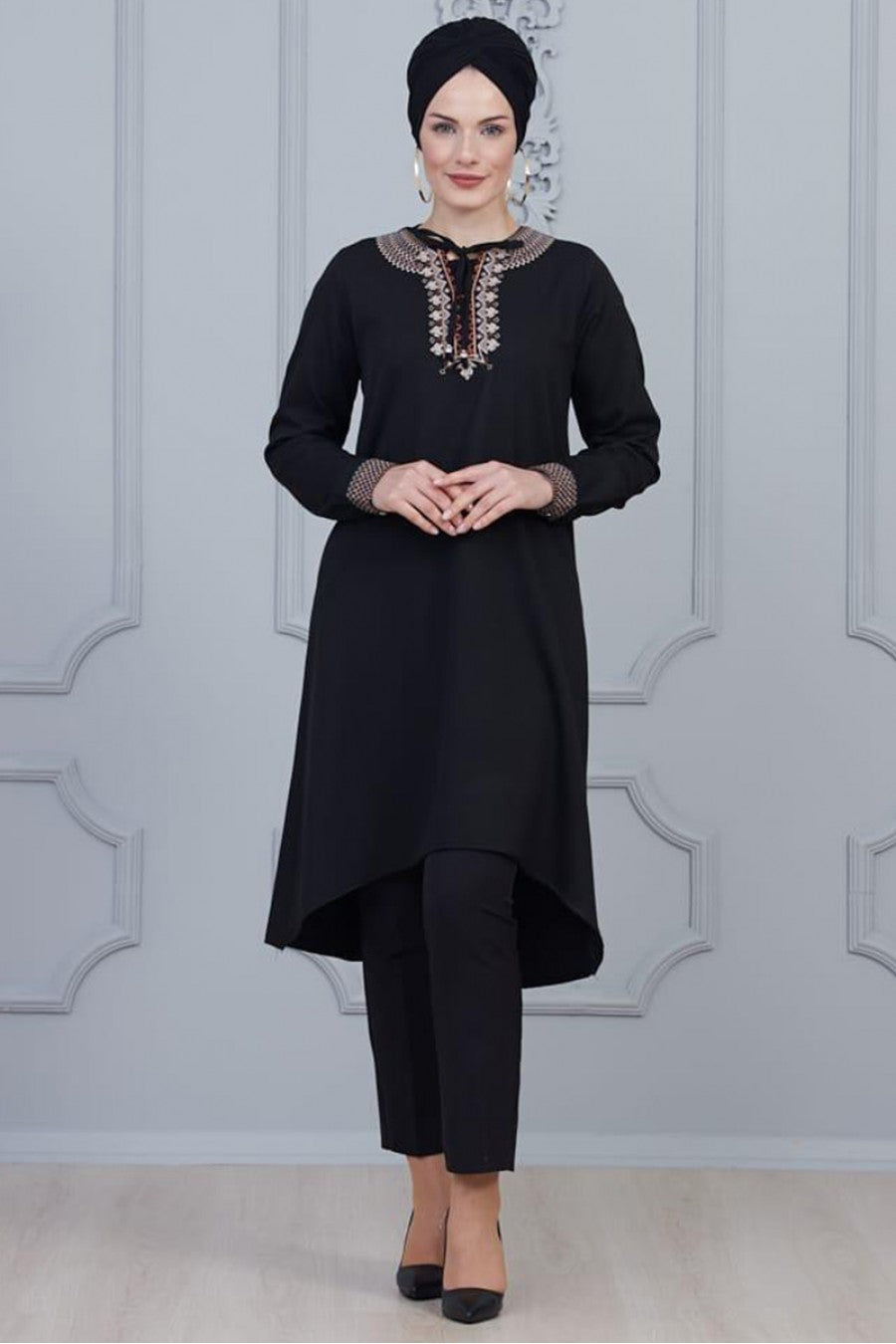 Black Modest Tunic With Collar Embroidery - Buy Abaya Online